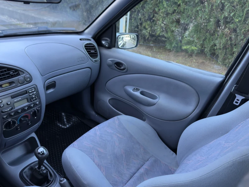 Ford Fiesta 1.2, снимка 10 - Автомобили и джипове - 53289420
