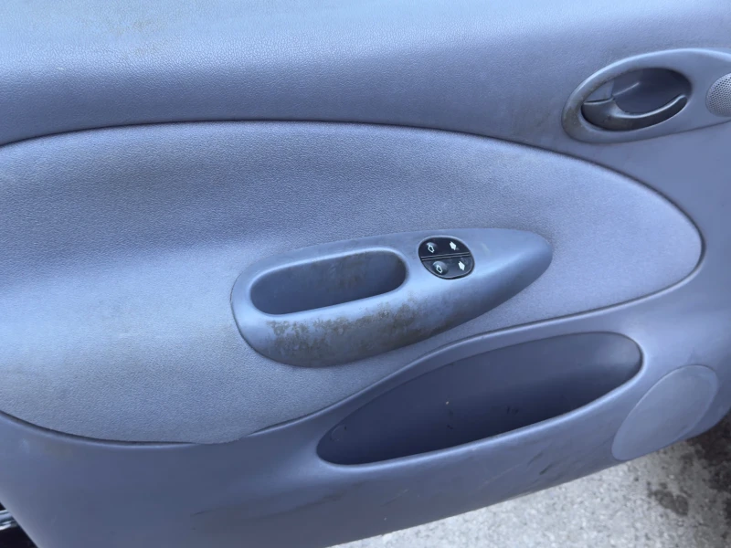 Ford Fiesta 1.2, снимка 7 - Автомобили и джипове - 53289420