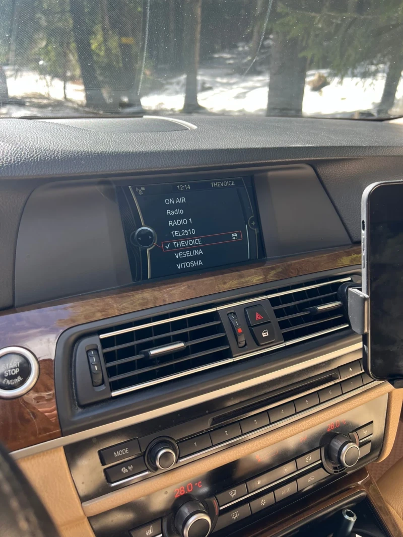 BMW 523 3.0i 204 hp, снимка 12 - Автомобили и джипове - 53449088