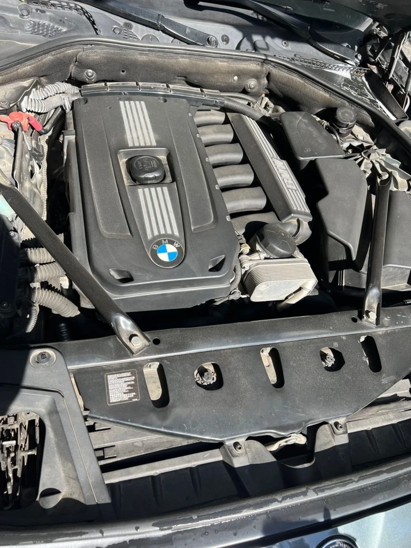 BMW 523 3.0i 204 hp, снимка 13 - Автомобили и джипове - 53449088