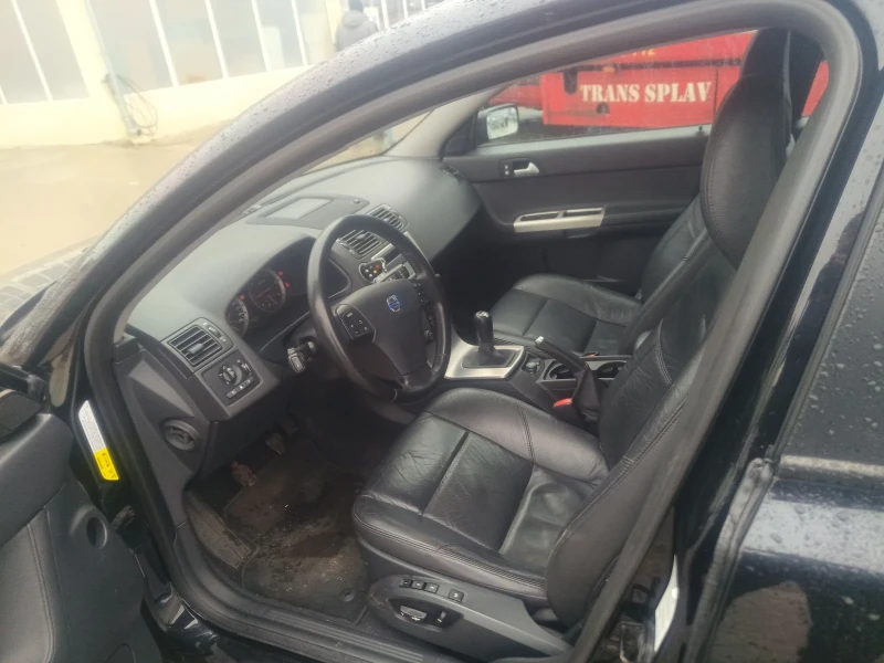 Volvo V50 2000 кубика, снимка 3 - Автомобили и джипове - 53575278