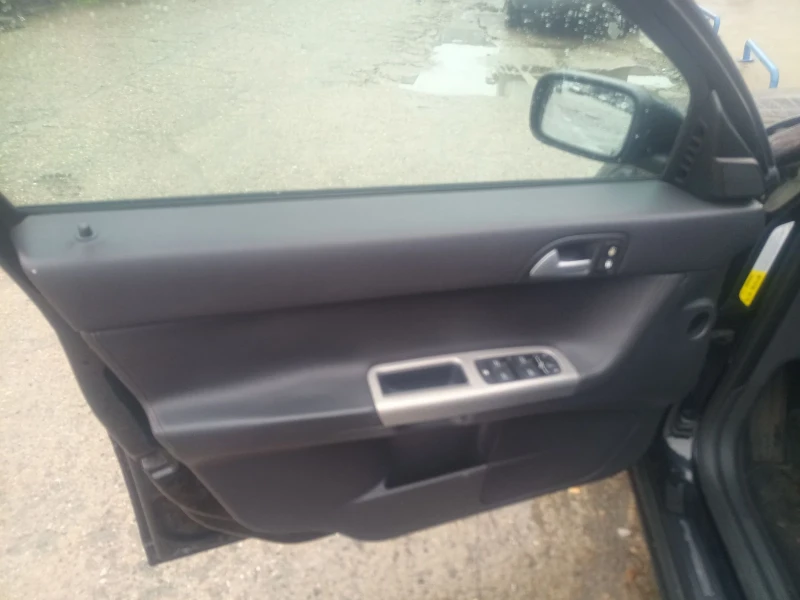 Volvo V50 2000 кубика, снимка 4 - Автомобили и джипове - 53575278