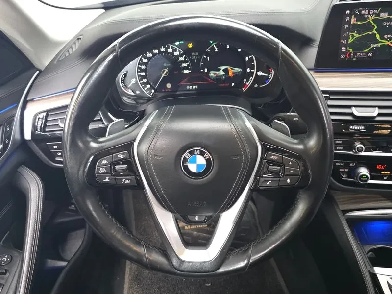 BMW 530 I LUXURY, снимка 14 - Автомобили и джипове - 55363074