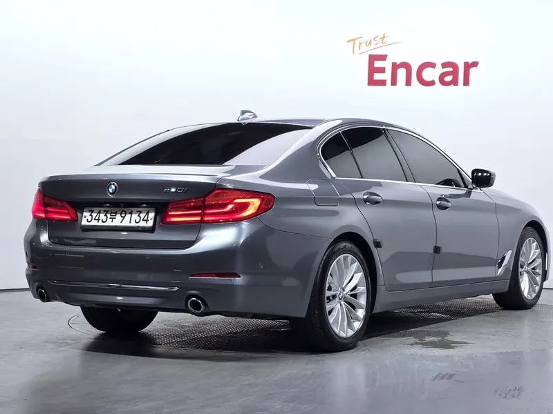 BMW 530 I LUXURY, снимка 2 - Автомобили и джипове - 55363074