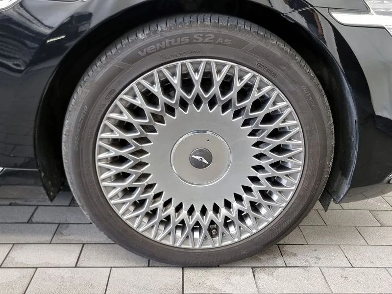 Genesis G90 3.8 Automatic, снимка 5 - Автомобили и джипове - 55606085
