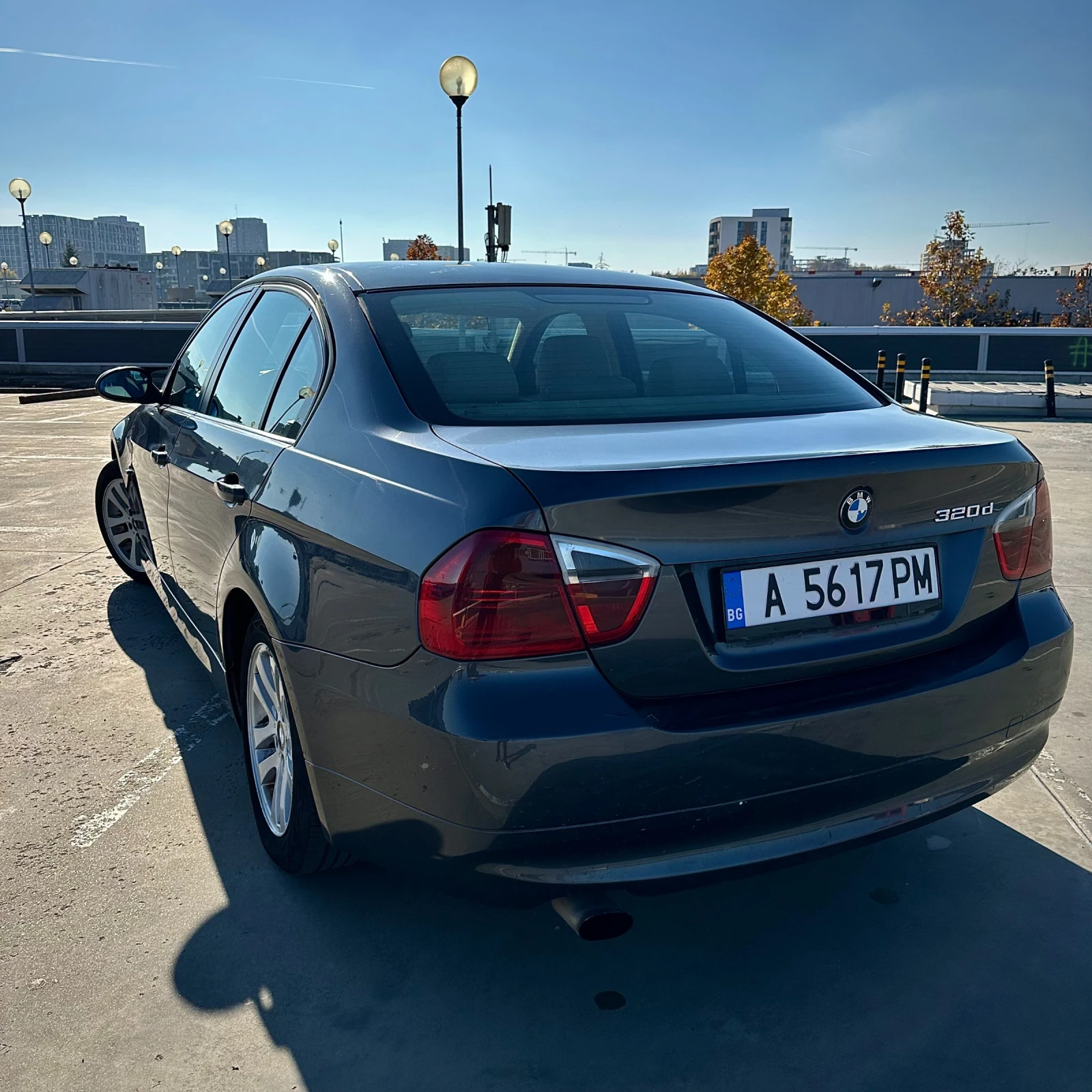 BMW 320 320d - изображение 5