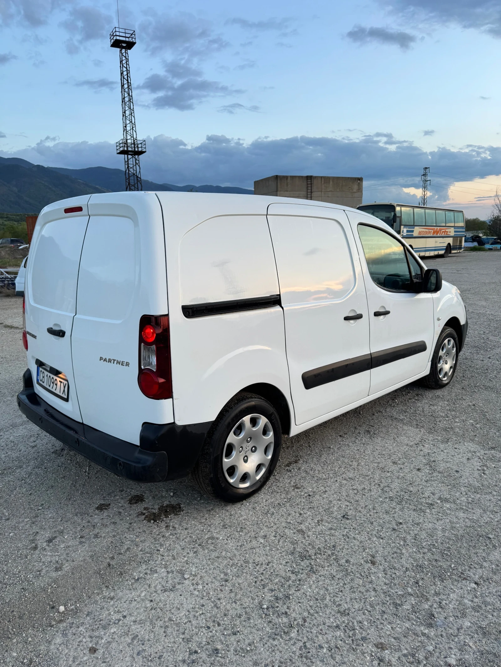 Peugeot Partner 1.6 - изображение 4
