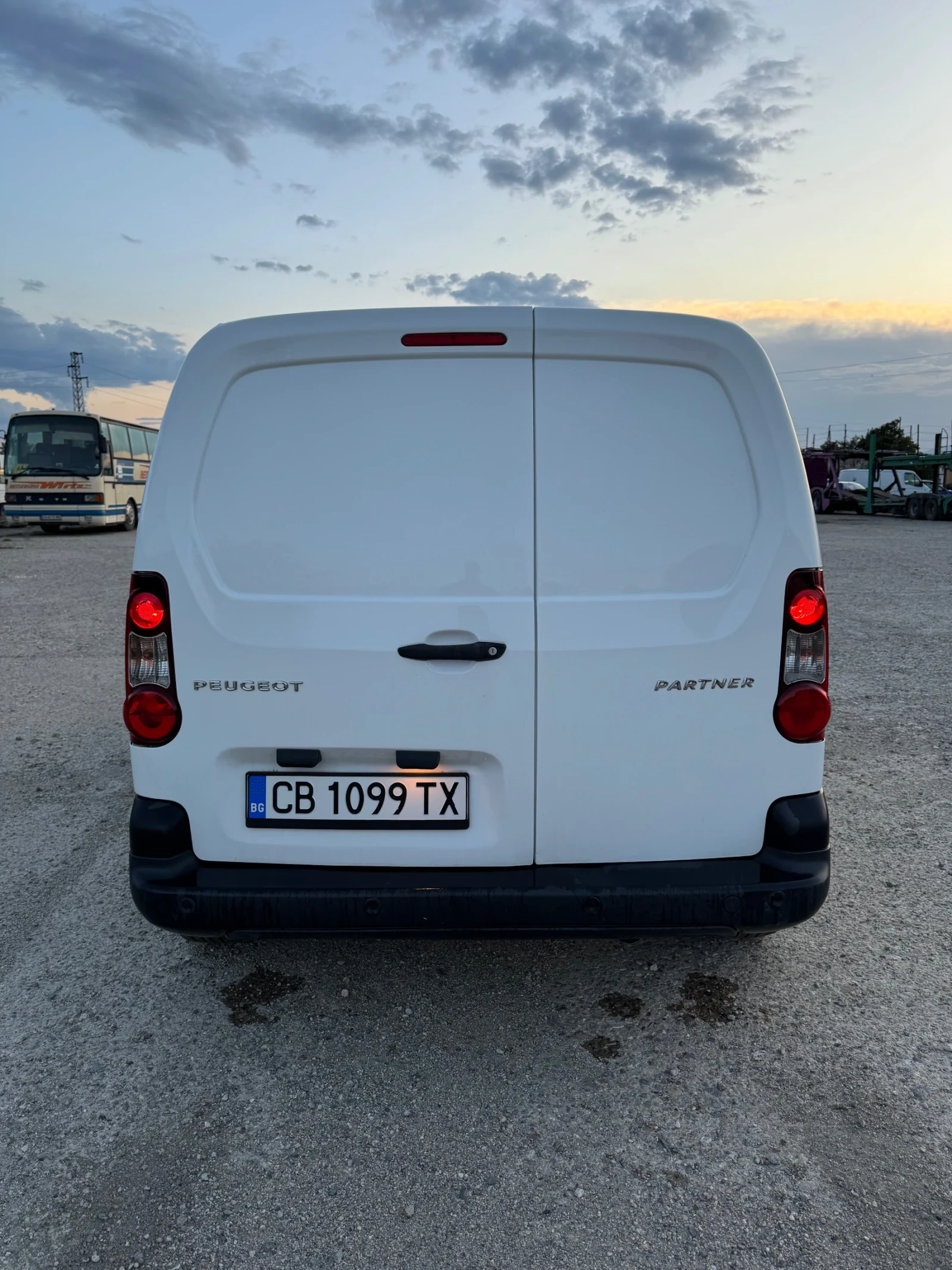 Peugeot Partner 1.6 - изображение 6