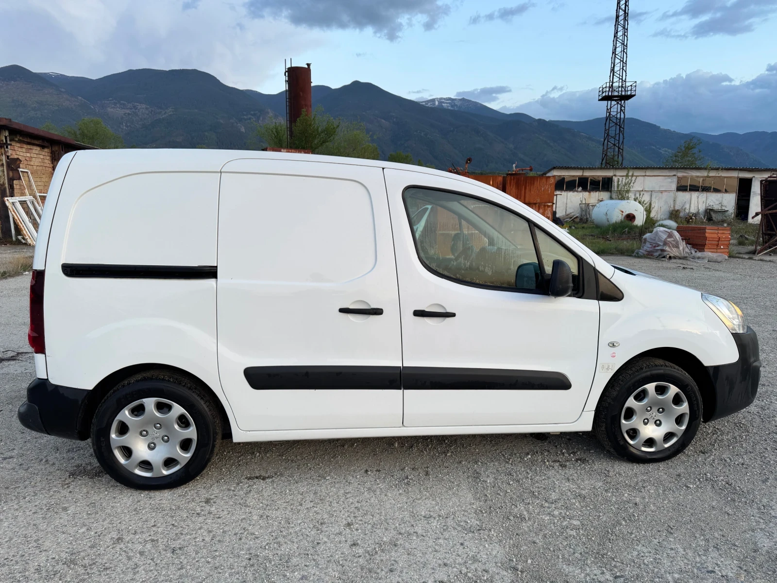 Peugeot Partner 1.6 - изображение 5