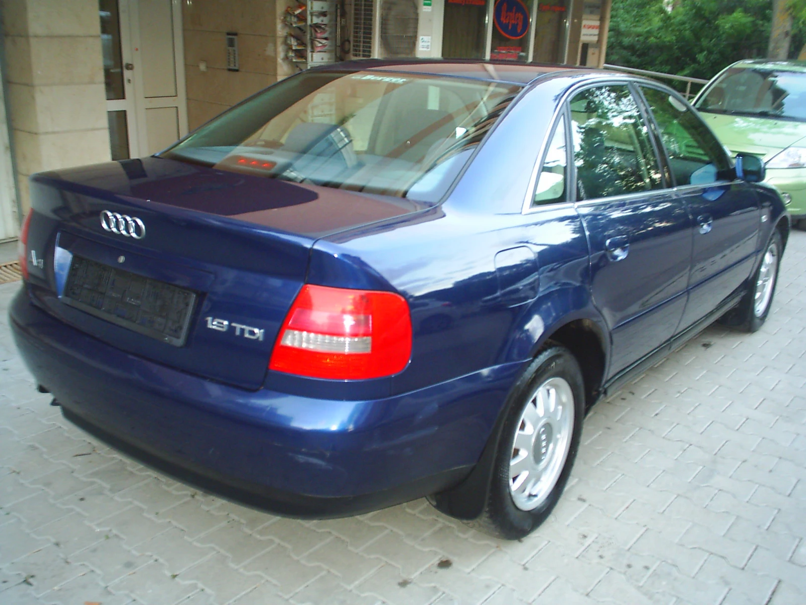 Audi A4 1.9 TDI 90k.c. - изображение 4