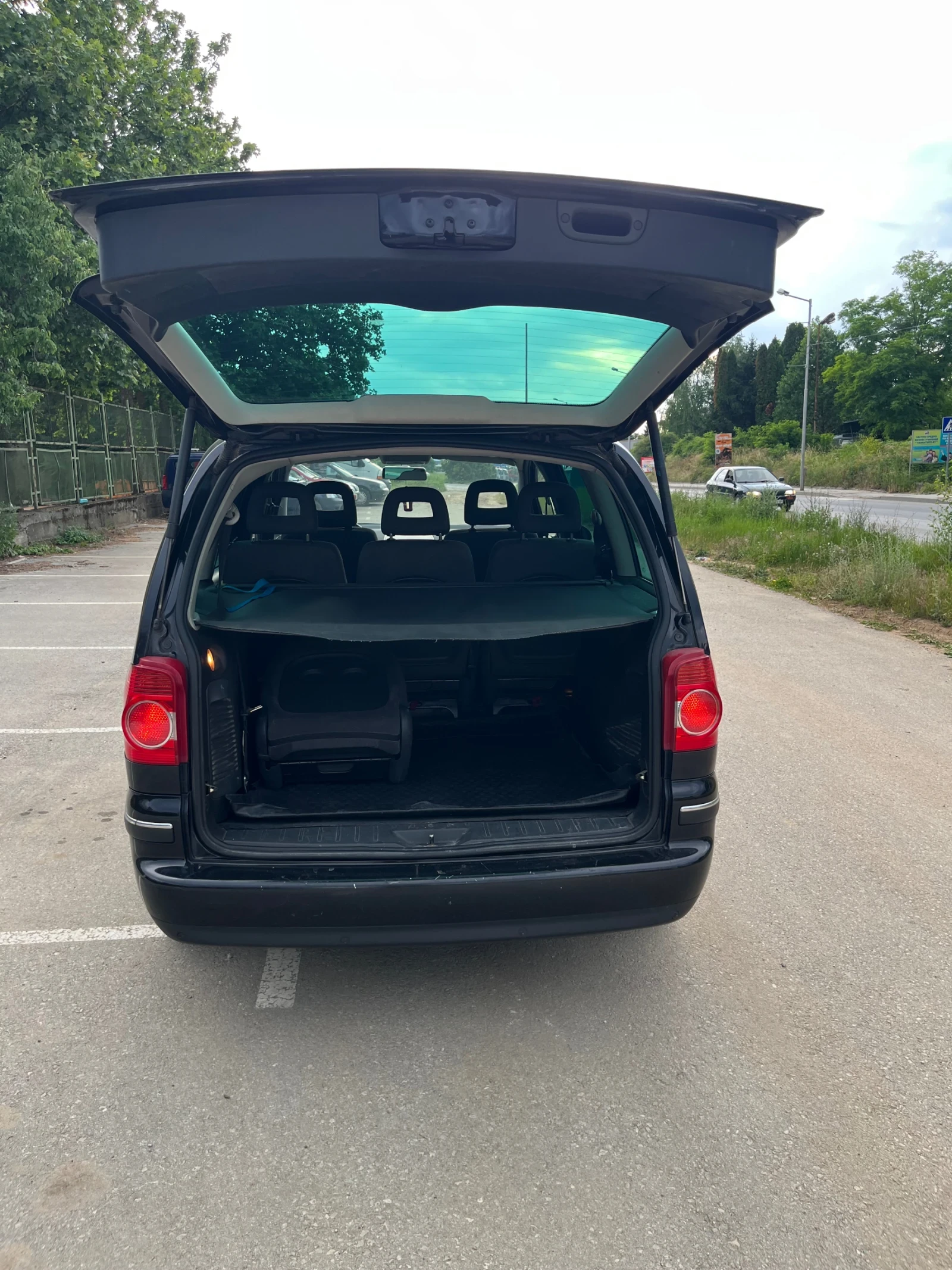 VW Sharan 1.9 TDI 4Motion Business  - изображение 9