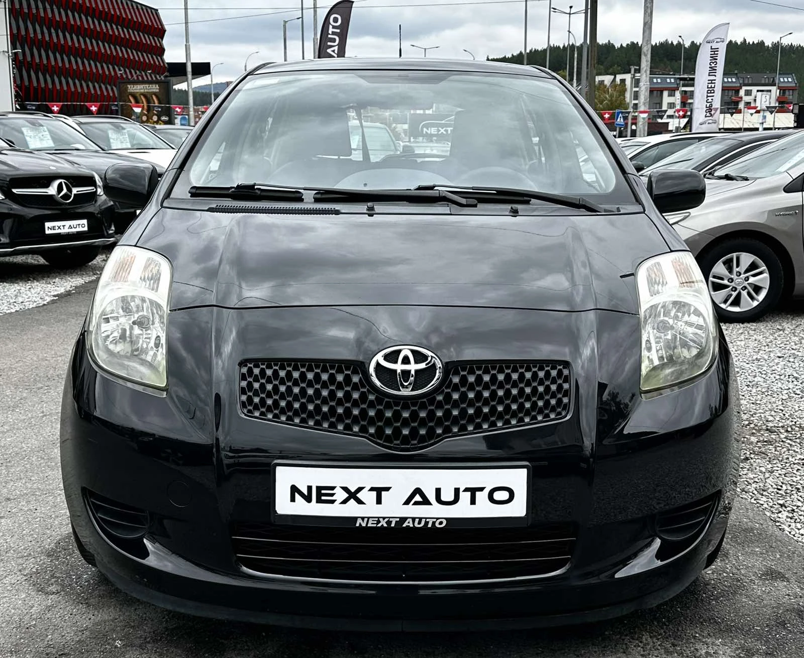 Toyota Yaris 1.3i-VVT 87HP 120, 000KM - изображение 2
