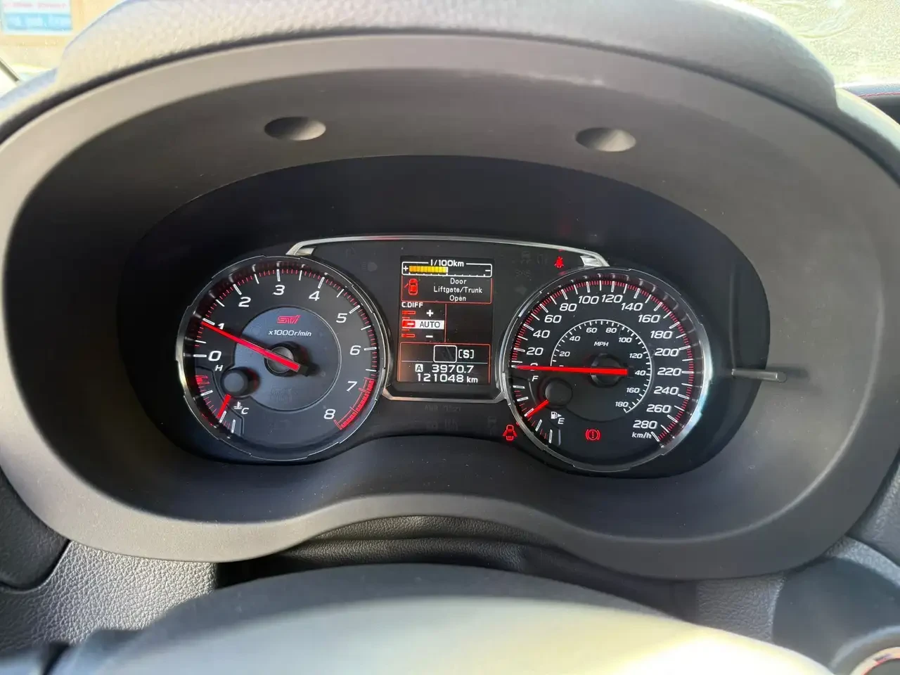 Subaru WRX STI* РЪЧКА* RECARO* HARMAN* AWD - изображение 8