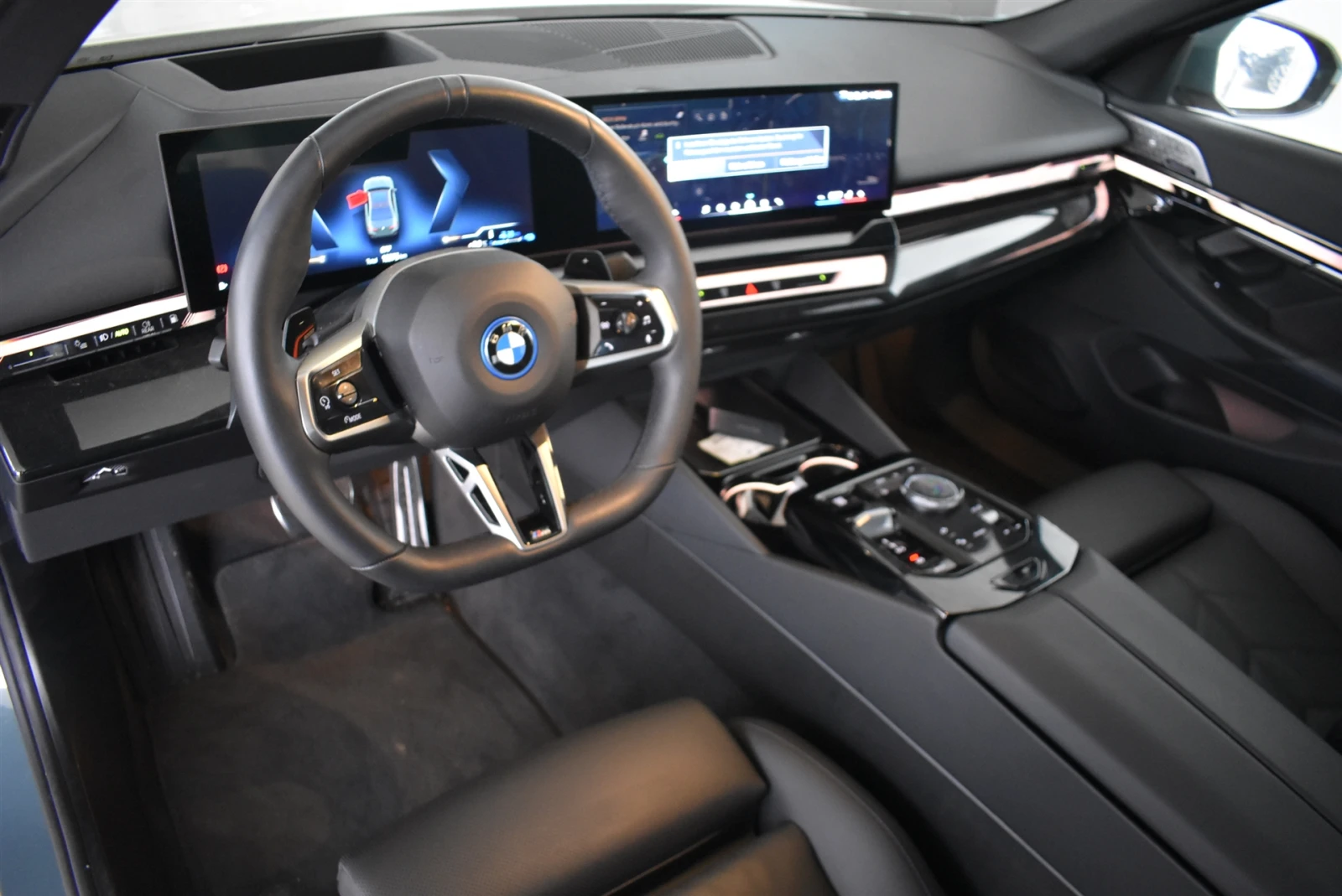 BMW 550 xDrive, снимка 6 - Автомобили и джипове - 53731172