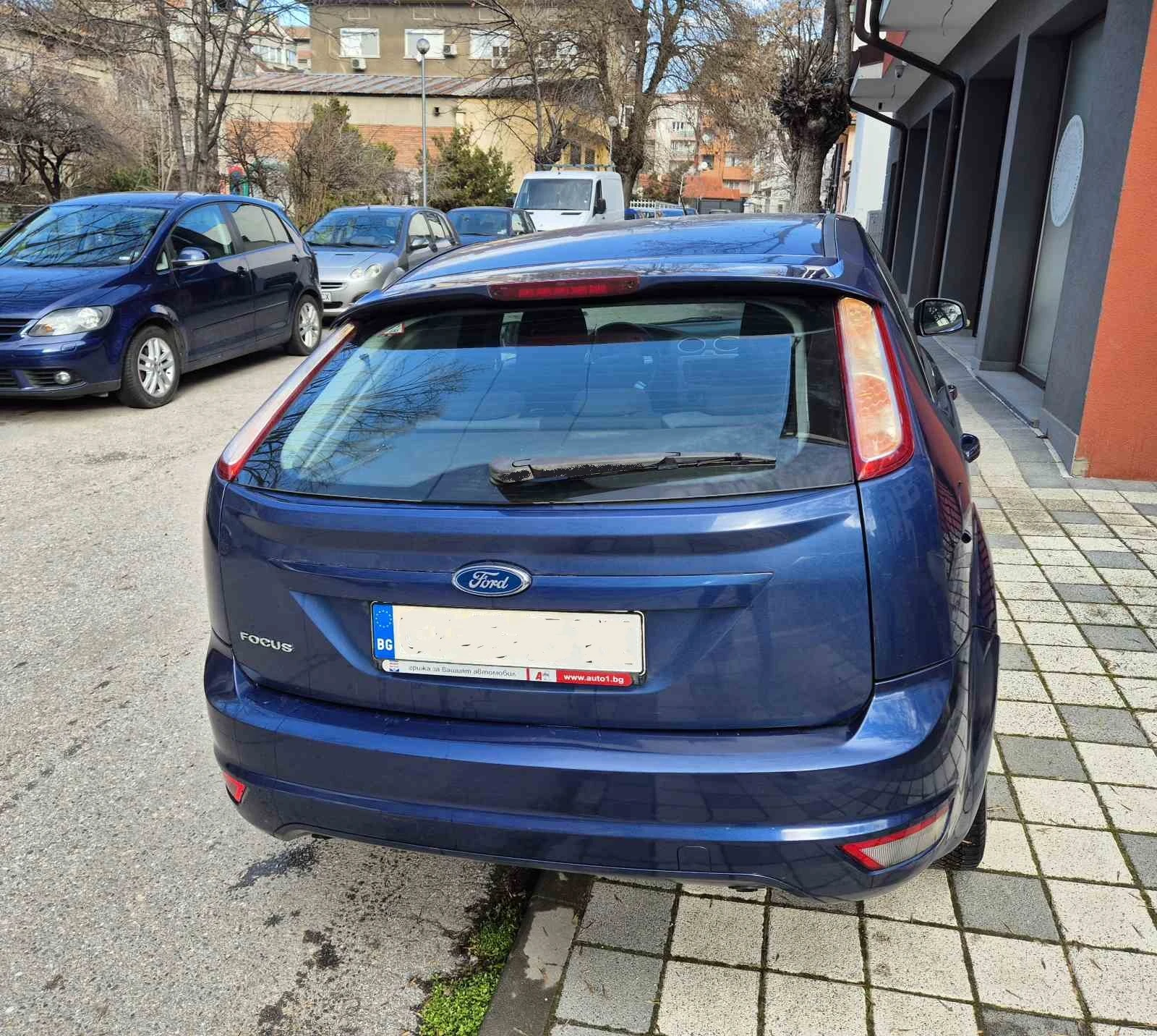 Ford Focus 1.8i GAZ Navi, снимка 3 - Автомобили и джипове - 53969050
