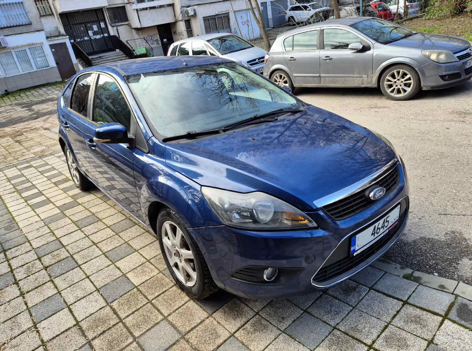 Ford Focus 1.8i GAZ Navi, снимка 2 - Автомобили и джипове - 53969050