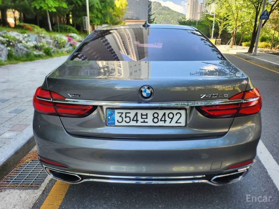 BMW 740, снимка 4 - Автомобили и джипове - 54609127