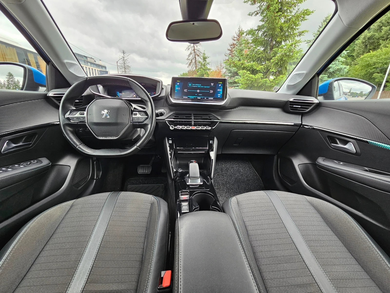 Peugeot 208 e208/50KWH/136HP/LED/Allure, снимка 9 - Автомобили и джипове - 54823643