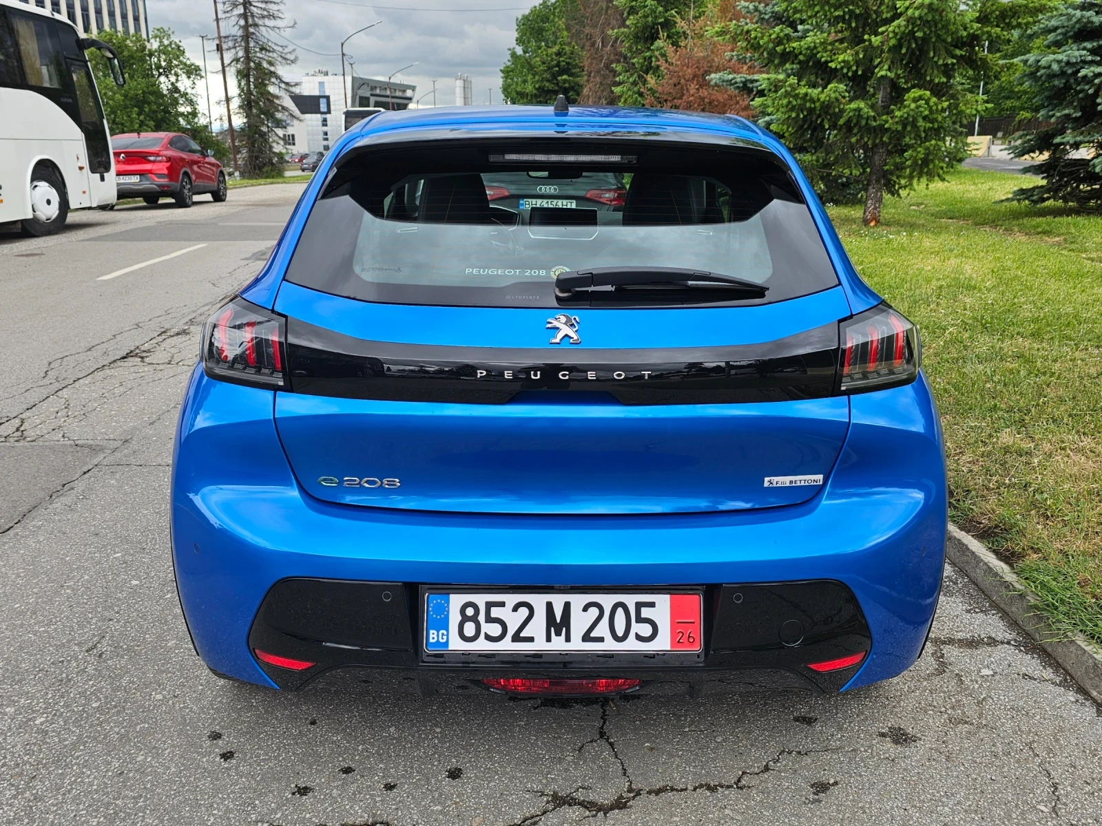 Peugeot 208 e208/50KWH/136HP/LED/Allure, снимка 8 - Автомобили и джипове - 54823643
