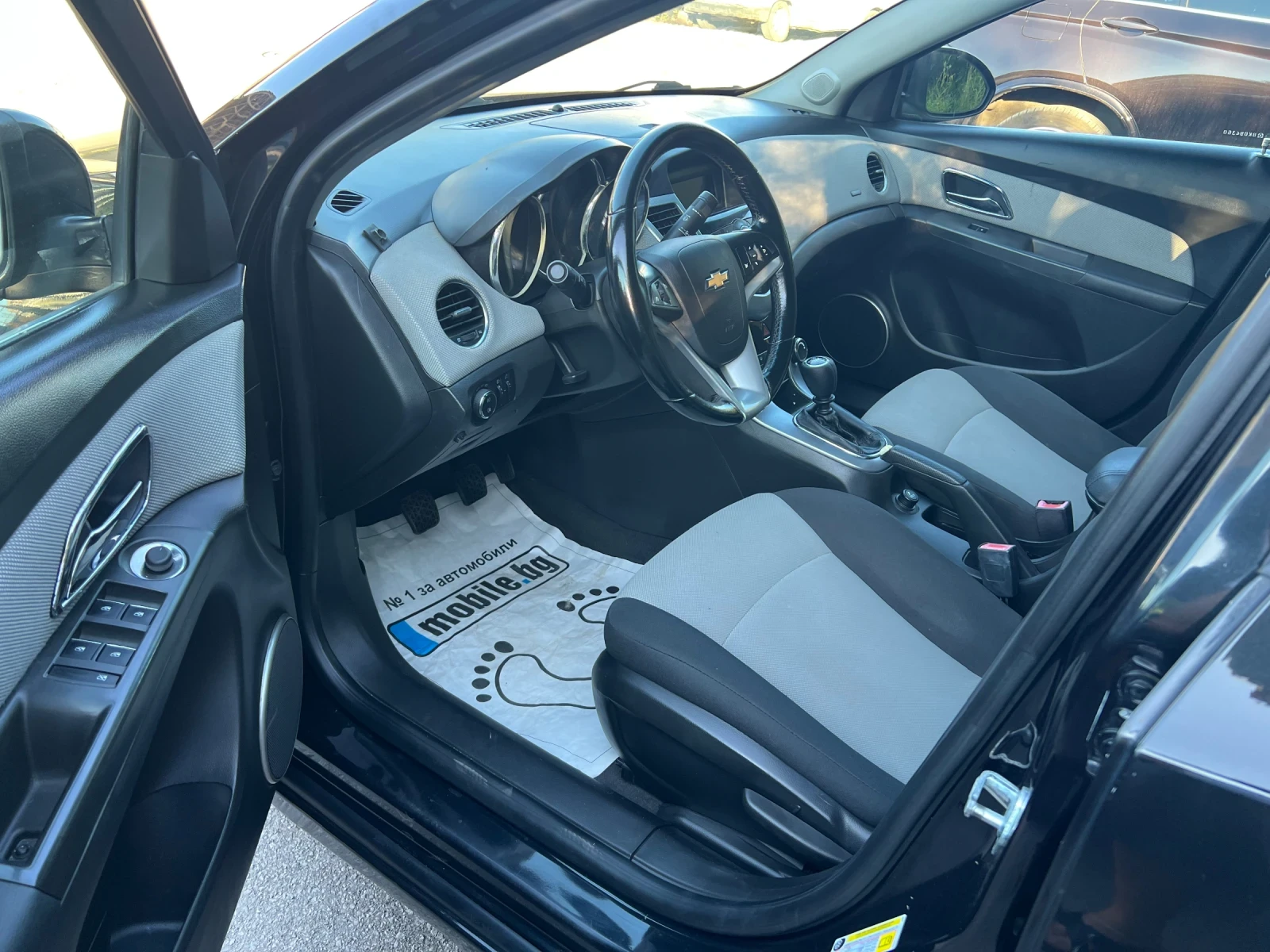 Chevrolet Cruze LT 2.0 vcdi 163к.с., снимка 4 - Автомобили и джипове - 55228200