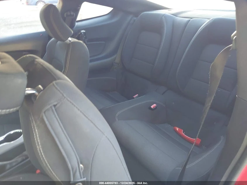 Ford Mustang 3.7l V6, снимка 8 - Автомобили и джипове - 55243526
