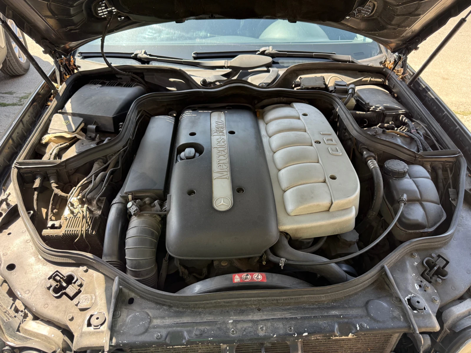 Mercedes-Benz E 320 320D 204kc, снимка 10 - Автомобили и джипове - 55886121