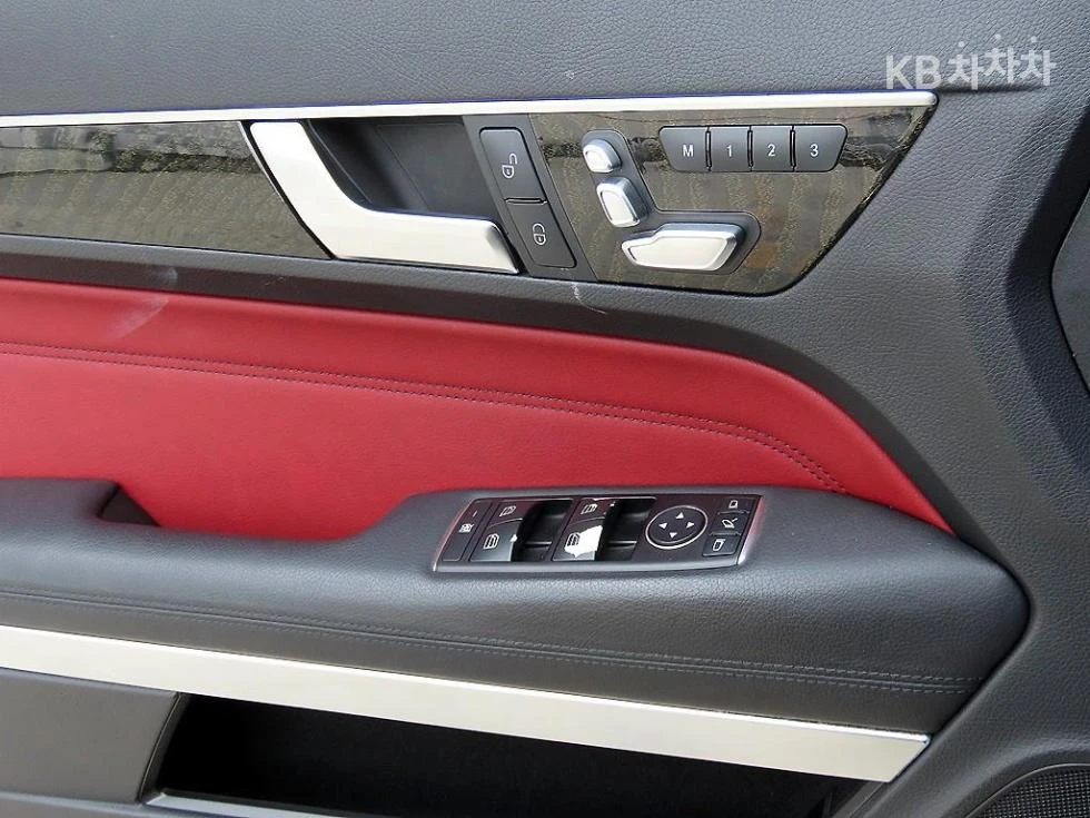 Mercedes-Benz E 400 AMG * КРАЙНА ЦЕНА* FULL MAX, снимка 15 - Автомобили и джипове - 56031522