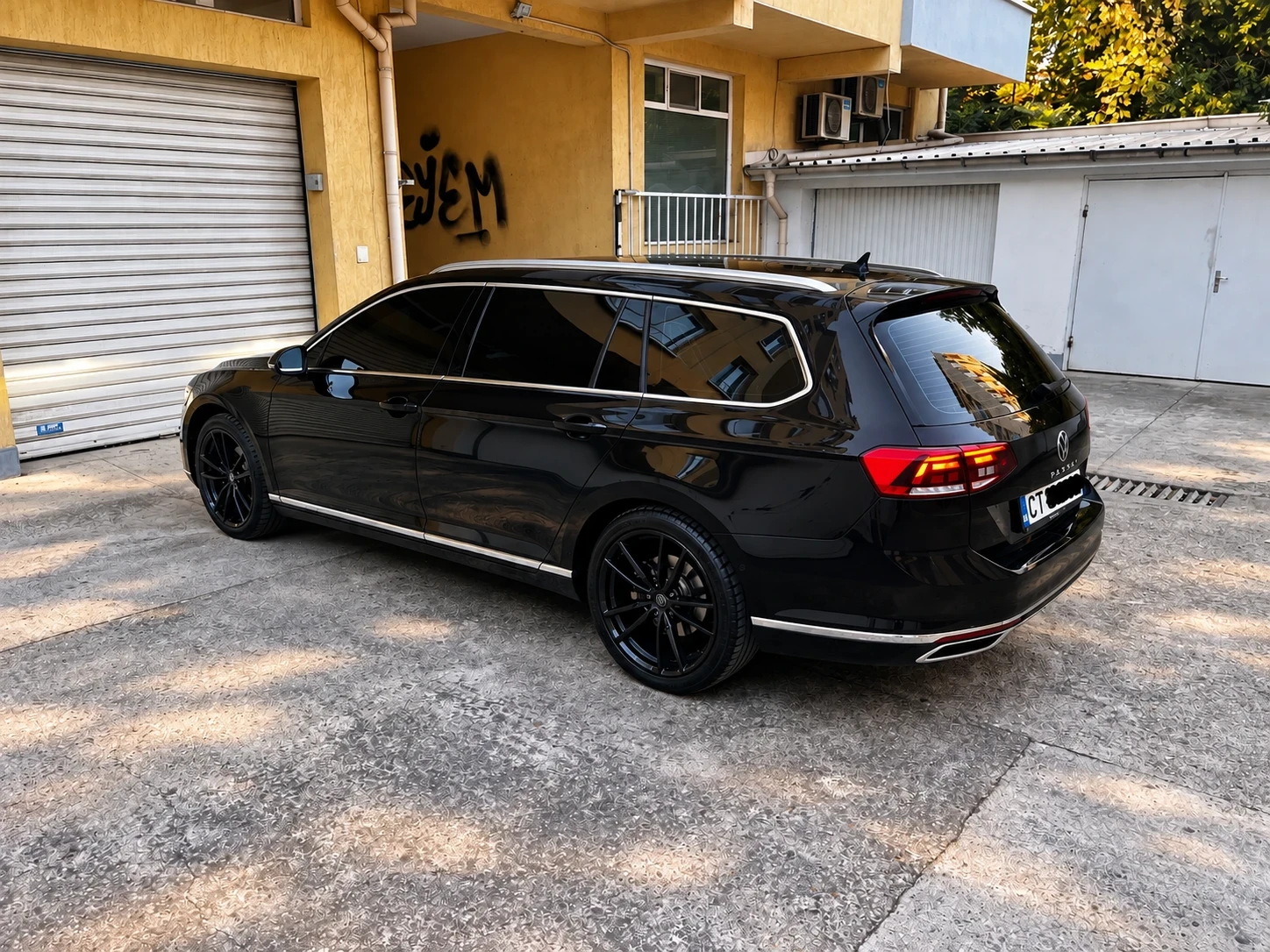 VW Passat 2.0 TDI * CarPlay* NAVI * ГАРАНЦИОНЕН * 4Motion * , снимка 9 - Автомобили и джипове - 56184534