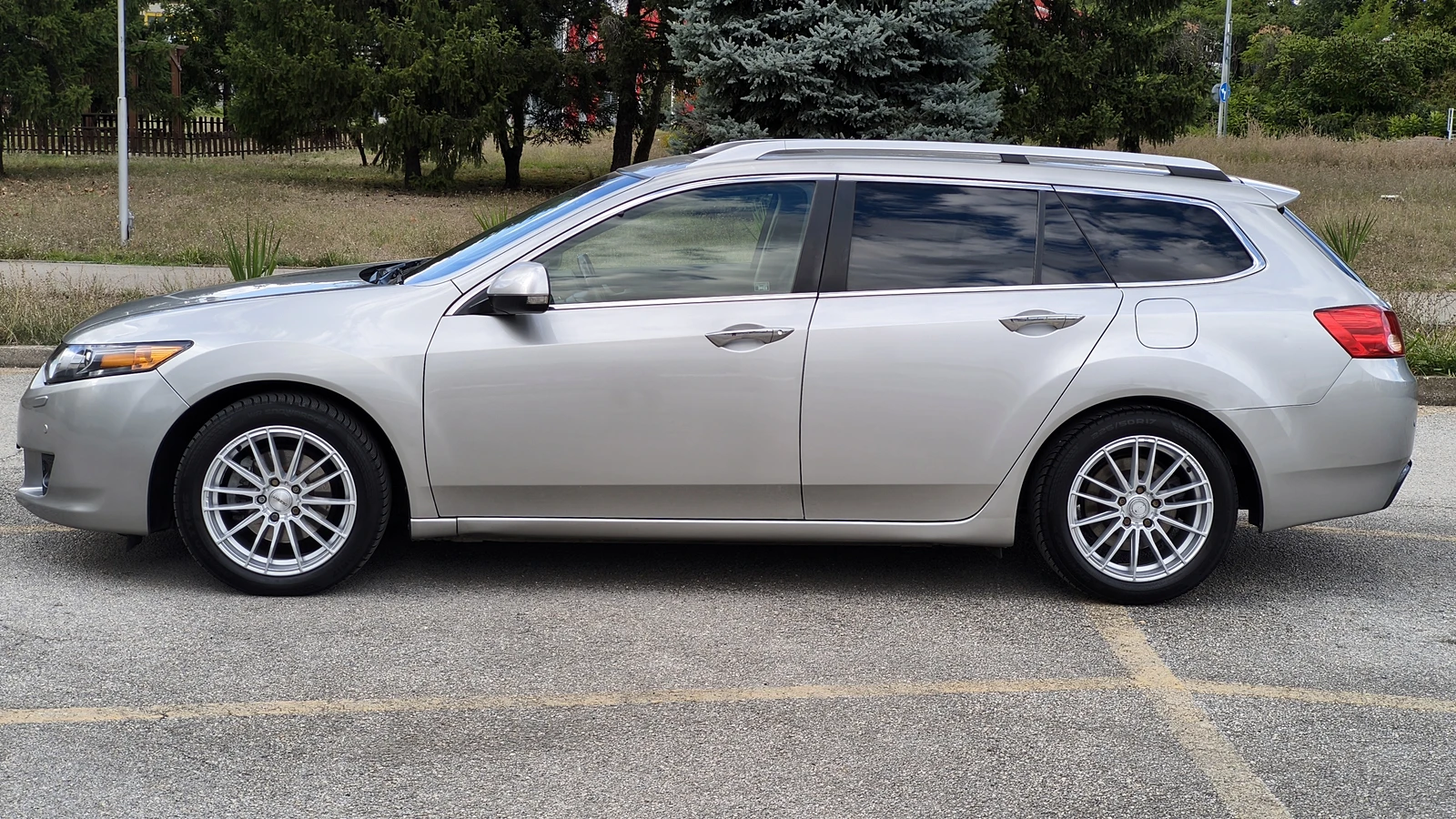 Honda Accord 2.2 i-DTEC Facelift, снимка 2 - Автомобили и джипове - 56211221