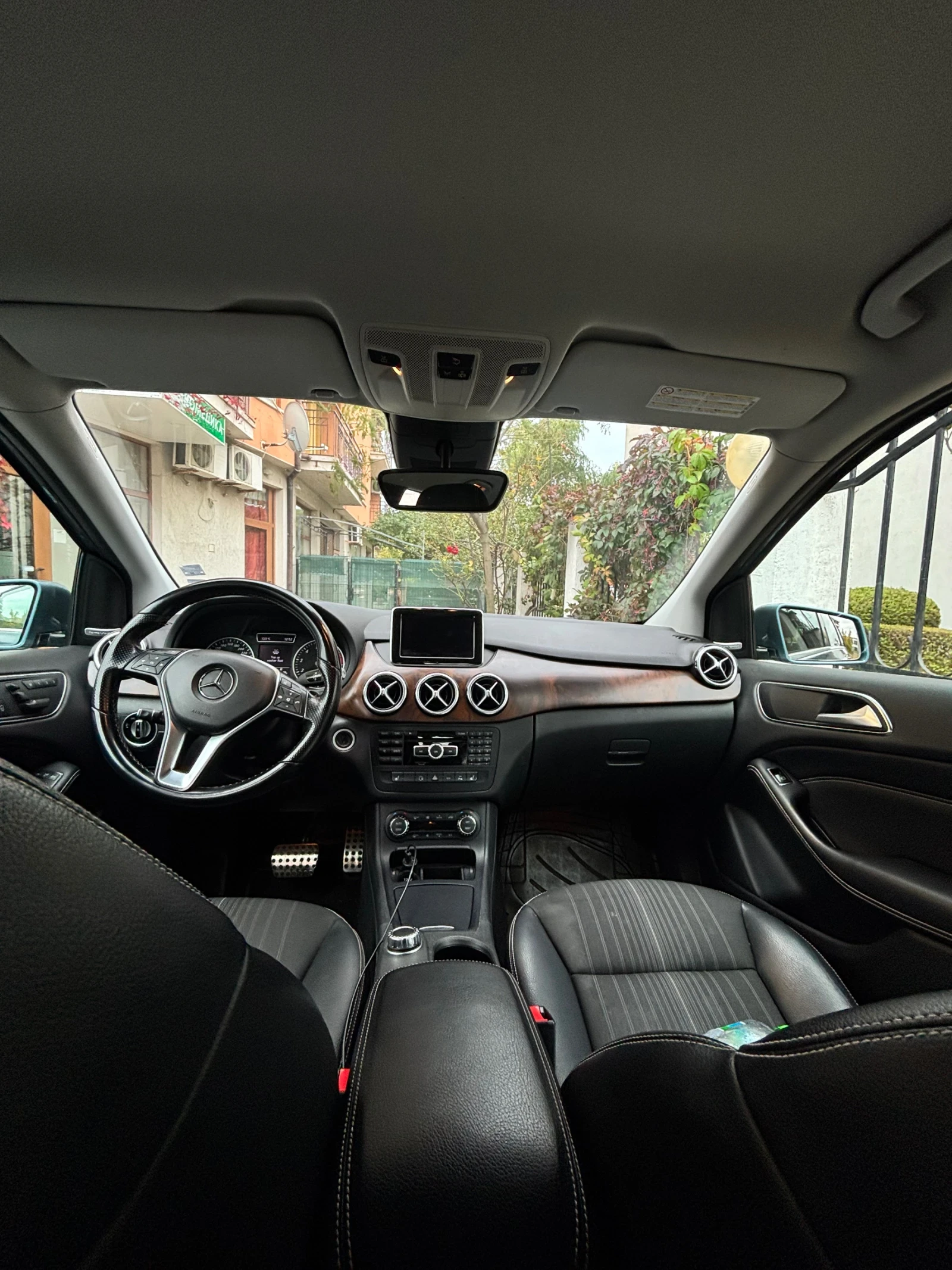 Mercedes-Benz B 250, снимка 10 - Автомобили и джипове - 56434865