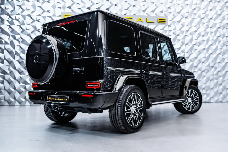 Mercedes-Benz G 450 d 4M AMG* Night* Burm* Pano* , снимка 4 - Автомобили и джипове - 48799877