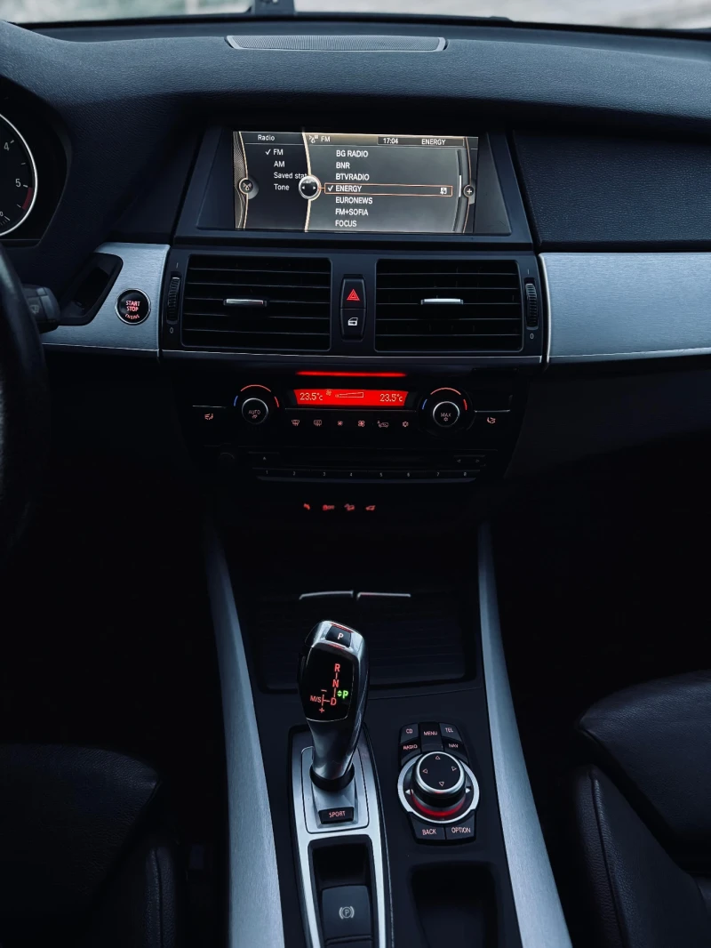 BMW X5 DynamicDrive/PANO/360camera/KeylessGo, снимка 11 - Автомобили и джипове - 52434560