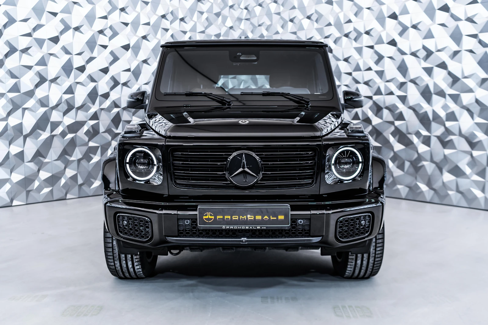 Mercedes-Benz G 450 d 4M AMG* Night* Burm* Pano*  - изображение 2