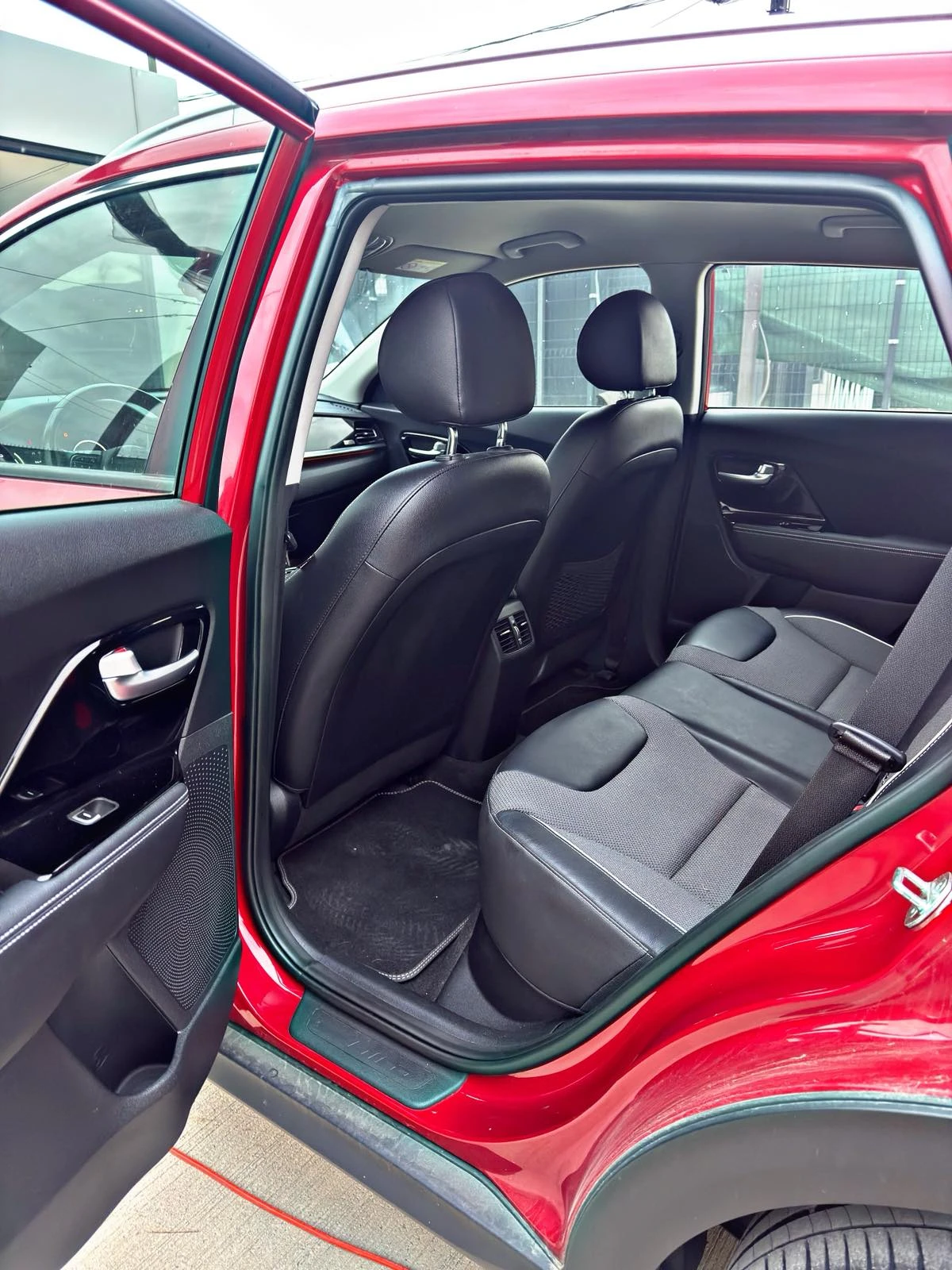 Kia Niro 64KWh/DYNAMIC LINE/KIA CONN/SOH100% - изображение 10