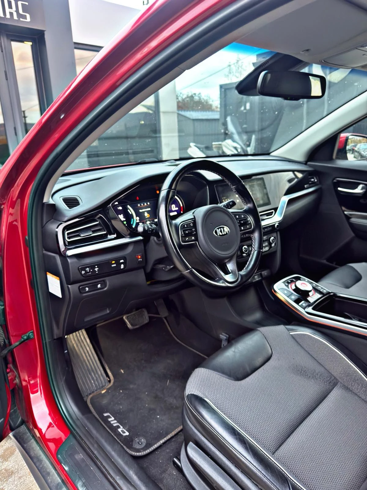 Kia Niro 64KWh/DYNAMIC LINE/KIA CONN/SOH100% - изображение 9
