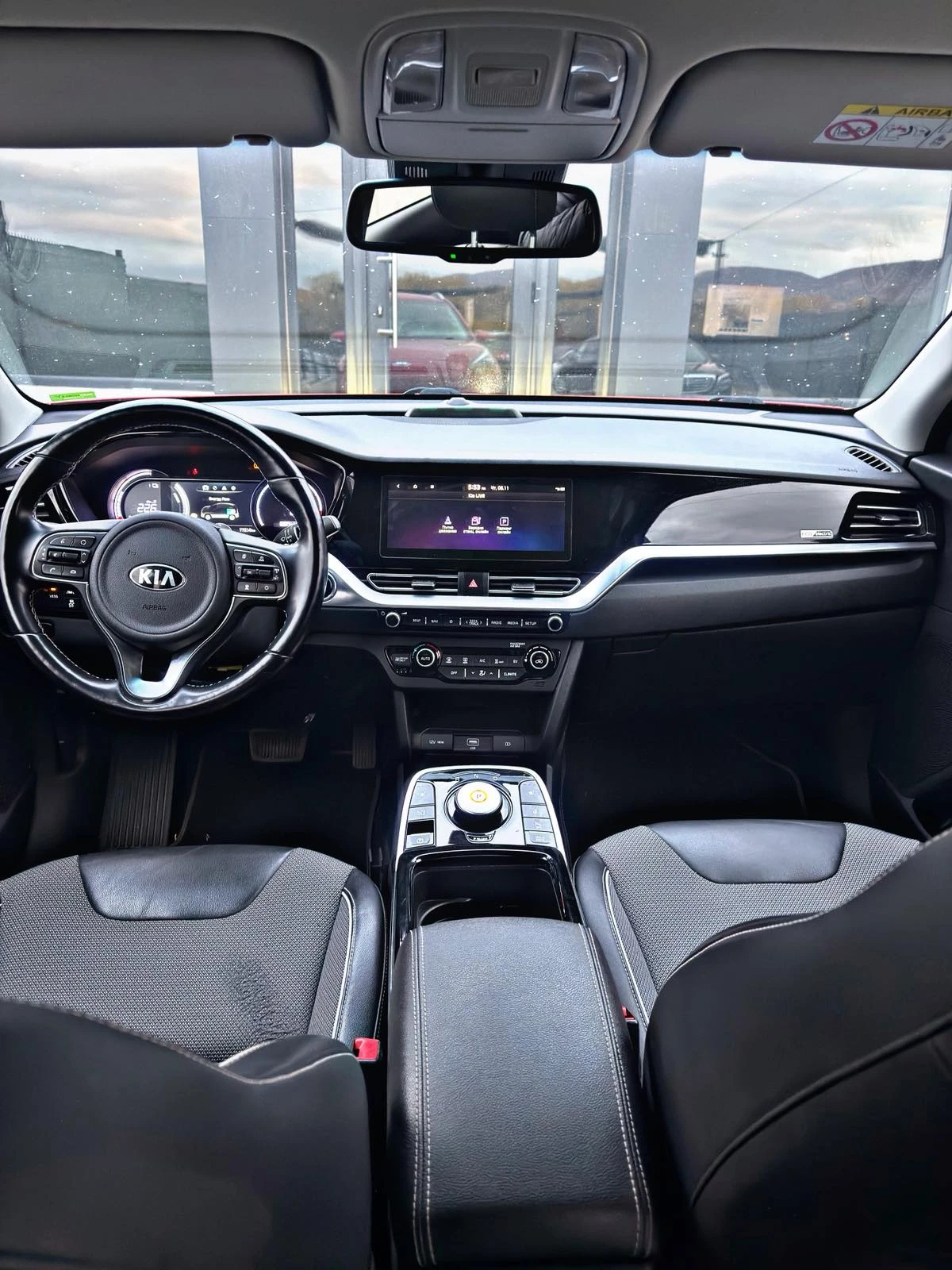 Kia Niro 64KWh/DYNAMIC LINE/KIA CONN/SOH100% - изображение 8