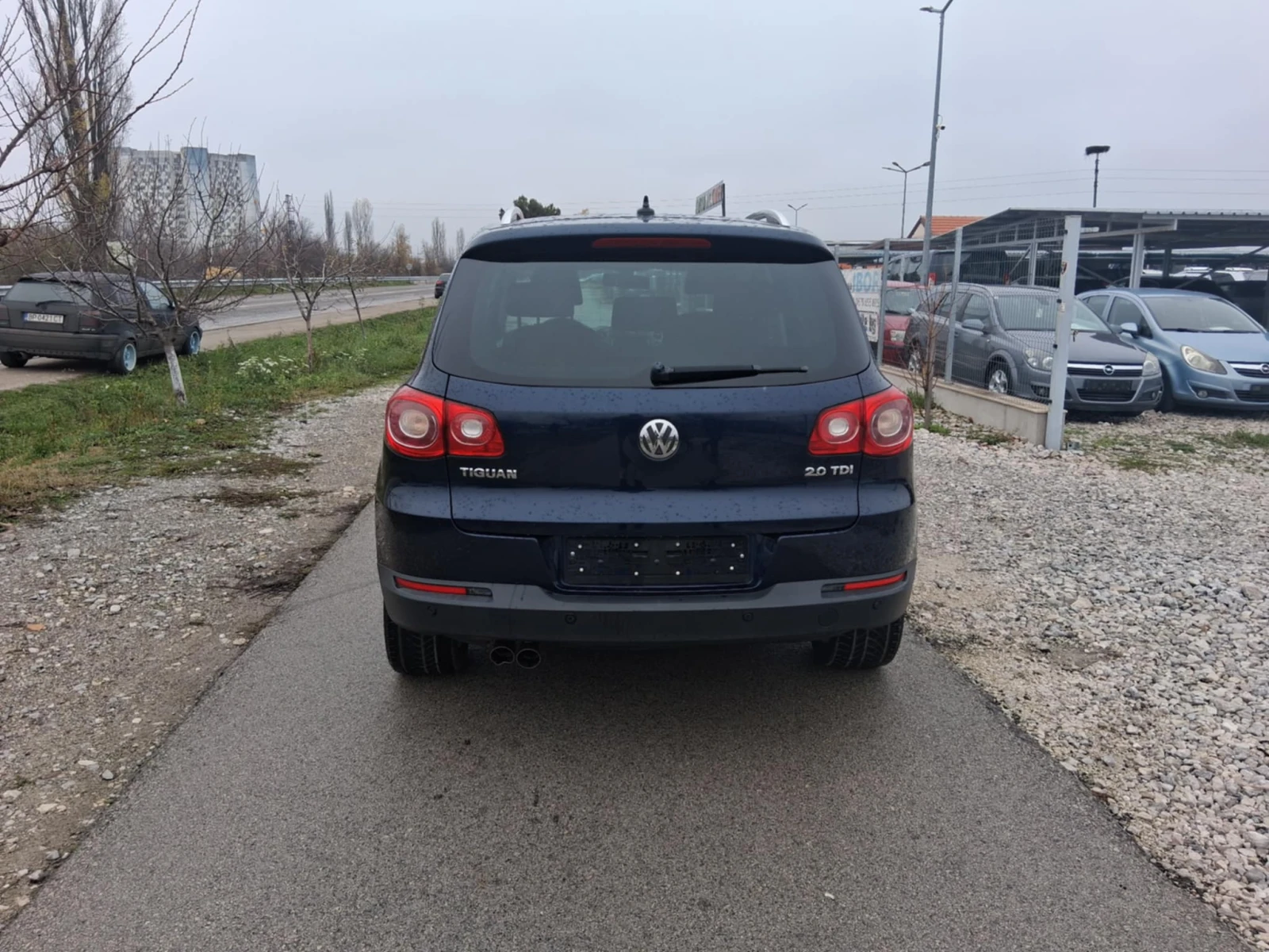 VW Tiguan Automat * 4x4*  - изображение 4