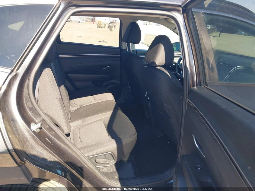 Hyundai Tucson 2.5l Sel, снимка 8 - Автомобили и джипове - 54094434