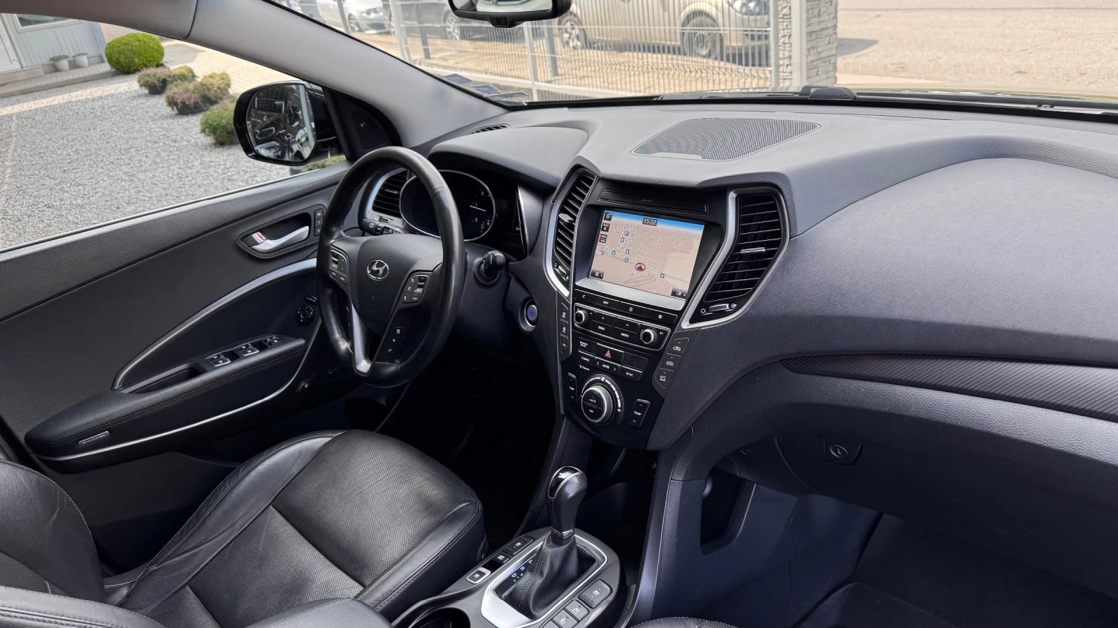 Hyundai Santa fe 2.2CRDI 200кс AWD* 133хил.км* FULL* , снимка 13 - Автомобили и джипове - 54303723
