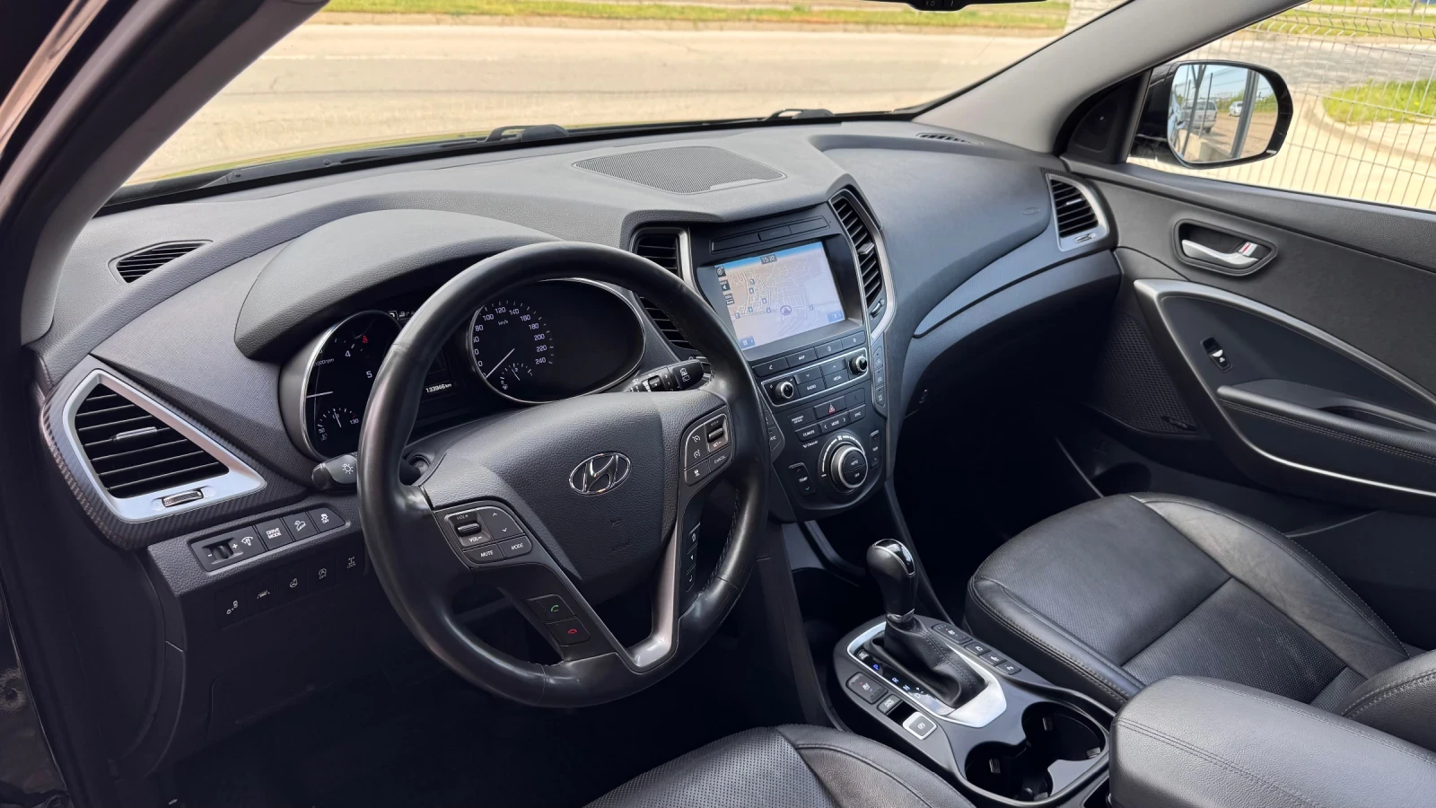 Hyundai Santa fe 2.2CRDI 200кс AWD* 133хил.км* FULL* , снимка 10 - Автомобили и джипове - 54303723