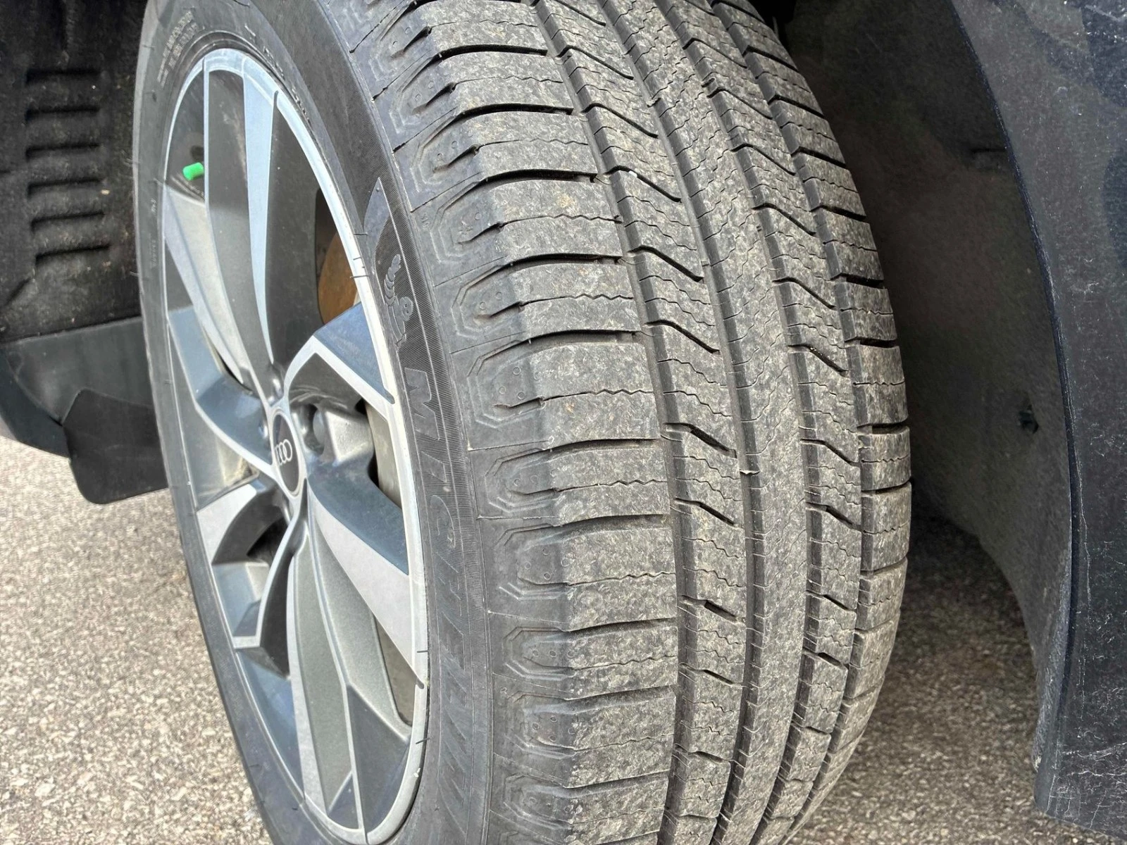 Audi Q5 KEYLESS* ПОДГРЕВ* М.ТОЧКА* КАМЕРА* PANO, снимка 13 - Автомобили и джипове - 54459612