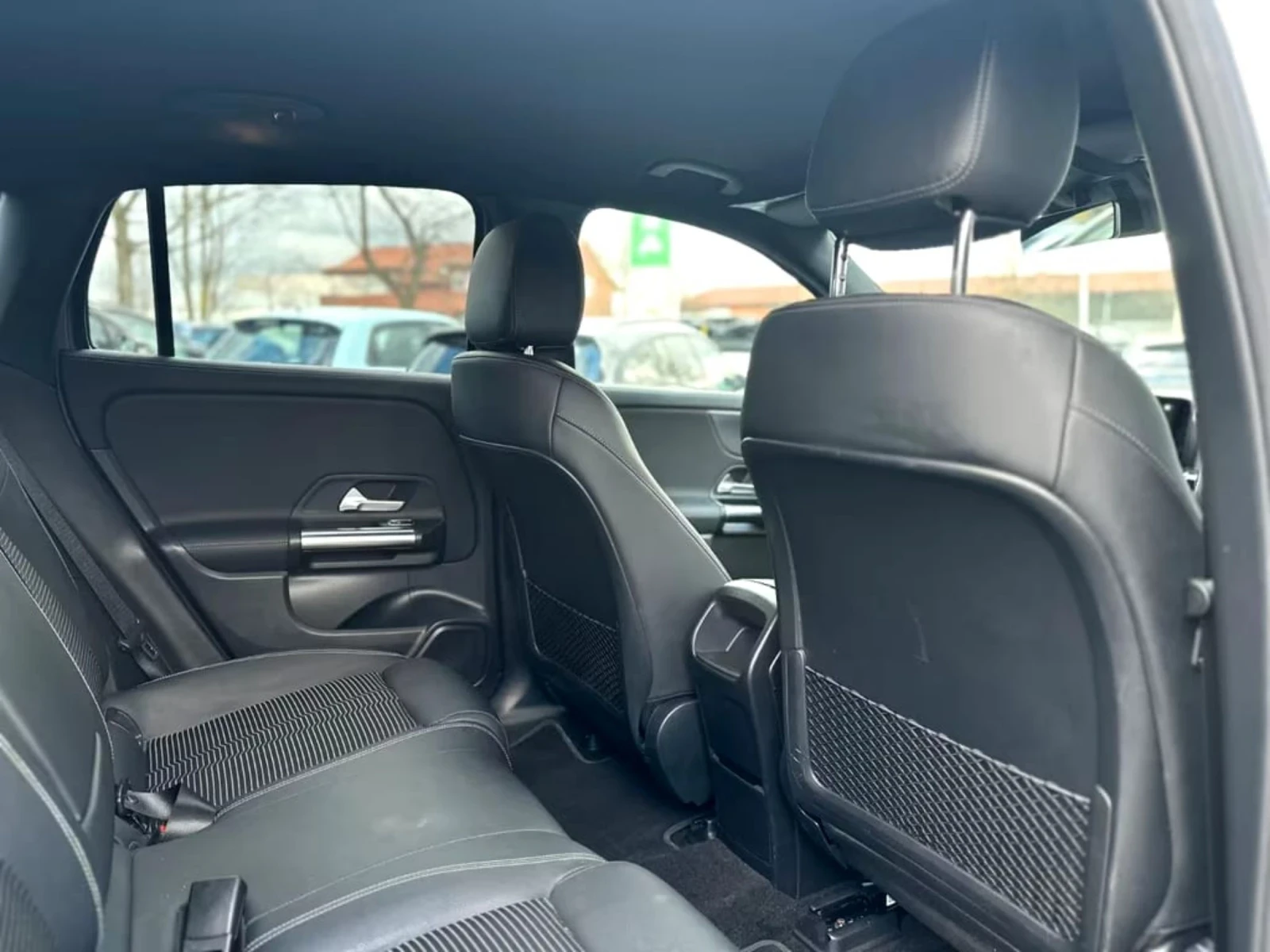 Mercedes-Benz EQA EQA300 4MATIC, снимка 11 - Автомобили и джипове - 54492305