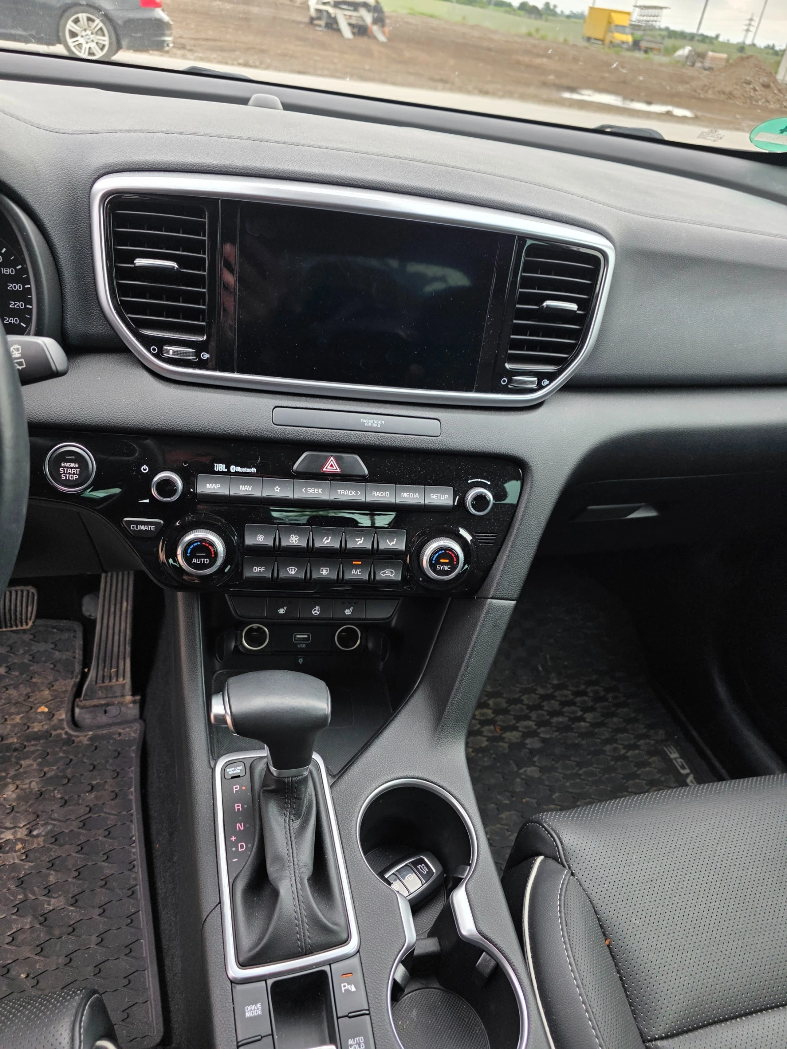 Kia Sportage на части, снимка 10 - Автомобили и джипове - 54882543