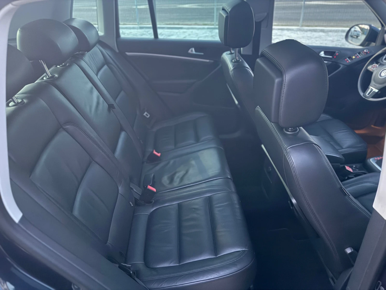 VW Tiguan HIGHLINE, снимка 15 - Автомобили и джипове - 55366257