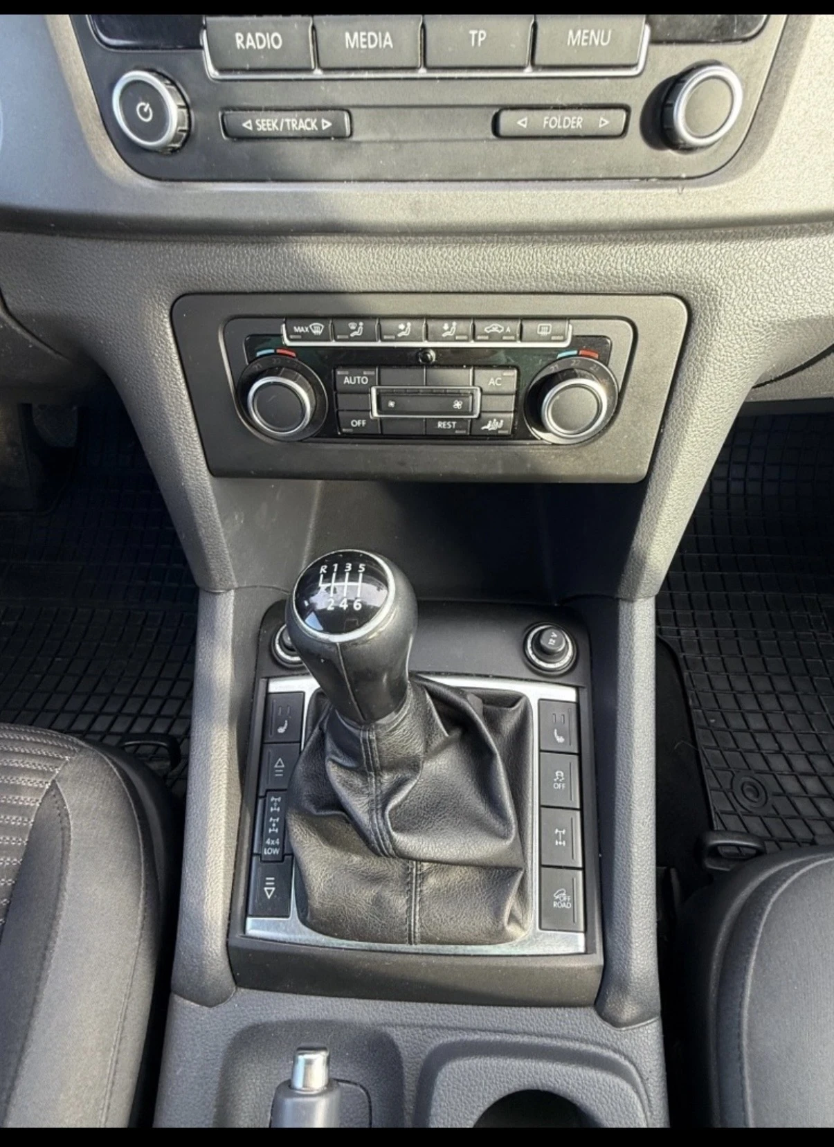 VW Amarok Бартер/лизинг, снимка 7 - Автомобили и джипове - 55446259