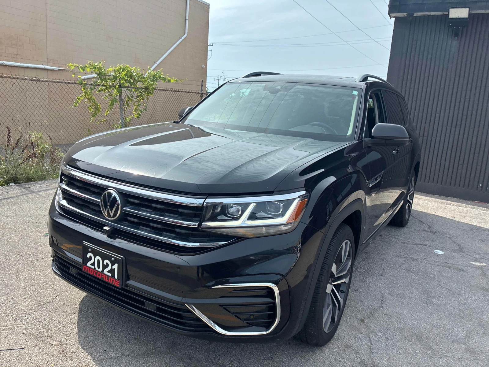 VW Atlas * Execline * CARFAX * ОПЦИЯ ЗА ФИНАНСИРАНЕ , снимка 17 - Автомобили и джипове - 56002409
