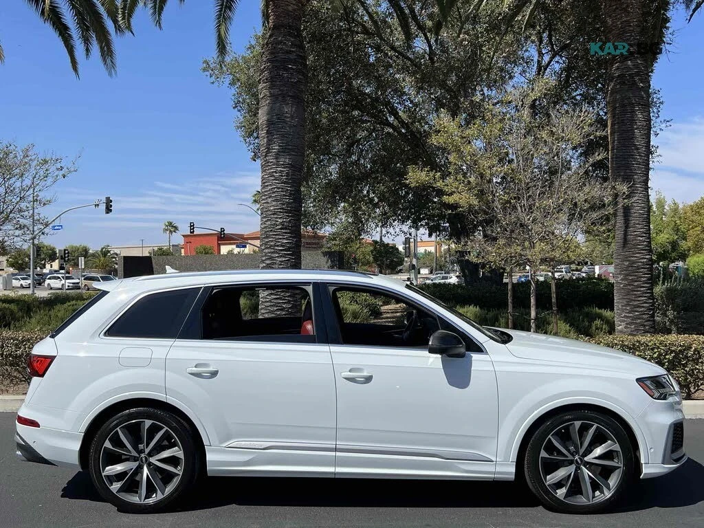 Audi SQ7 Prestige * ACC * 360 * АвтоКредит * (ЦЕНА ДО БГ), снимка 7 - Автомобили и джипове - 56057790