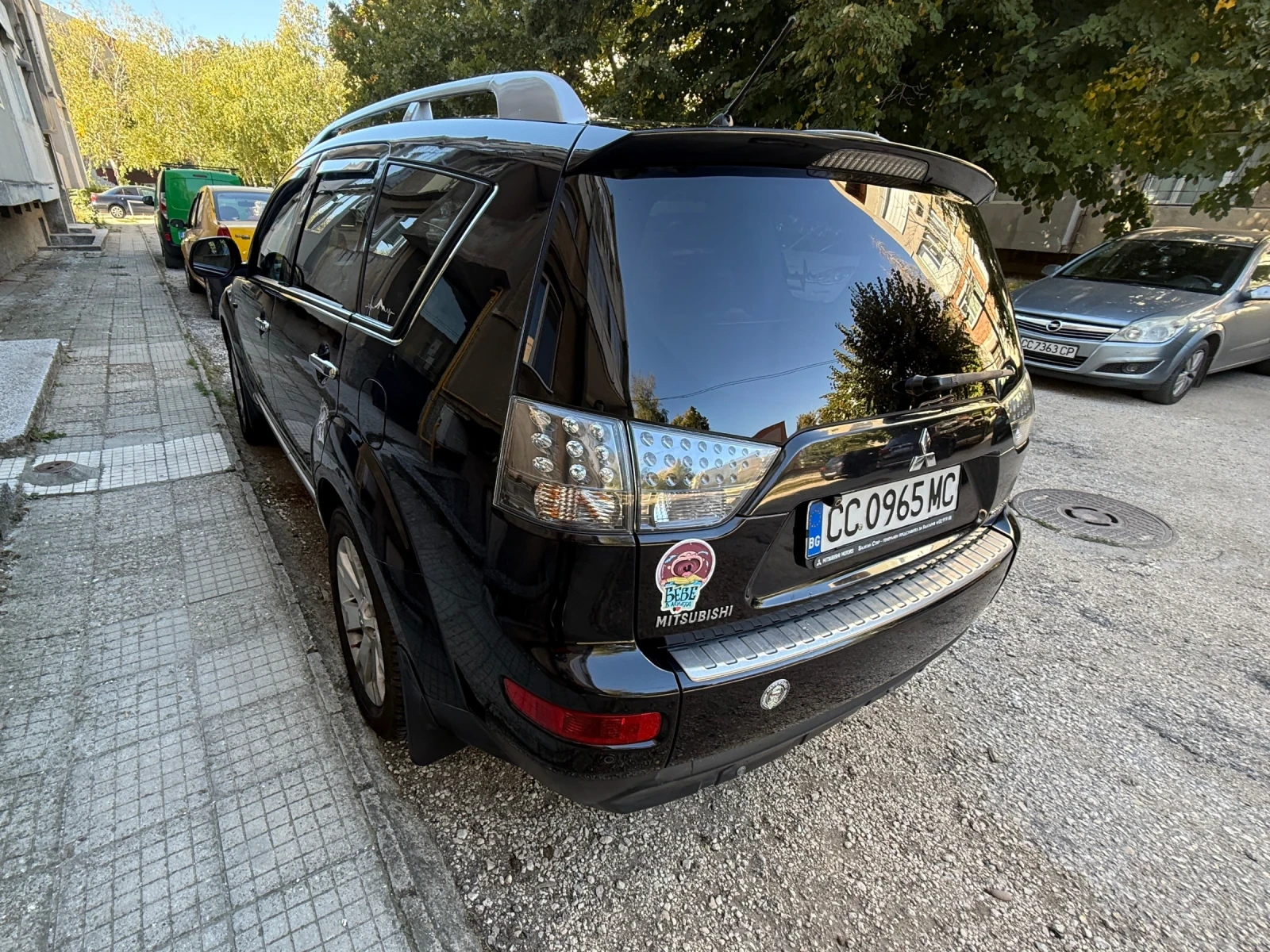 Mitsubishi Outlander HDI, снимка 7 - Автомобили и джипове - 56340418