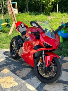 Ducati Panigale * v4s* CARFAX * БЕЗ ПЪРВОНАЧАЛНА ВНОСКА