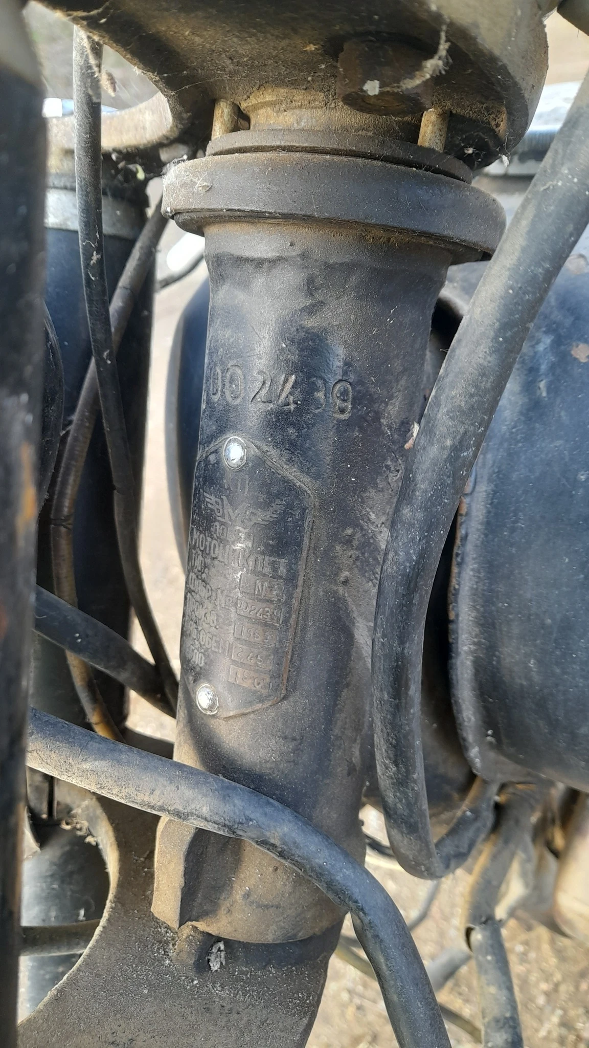 Balkan 250 m2 БЕЗ ДОКУМЕНТИ , снимка 12 - Мотоциклети и мототехника - 53613689